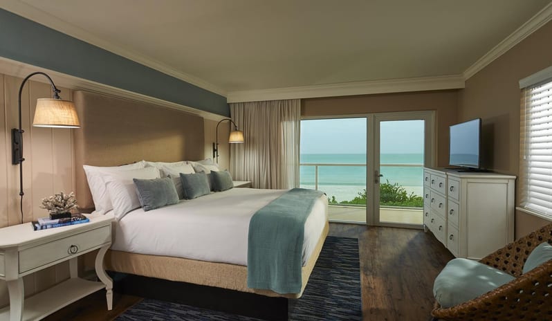 Edgewater Beach Hotel - One Bedroom Gulf View Suite